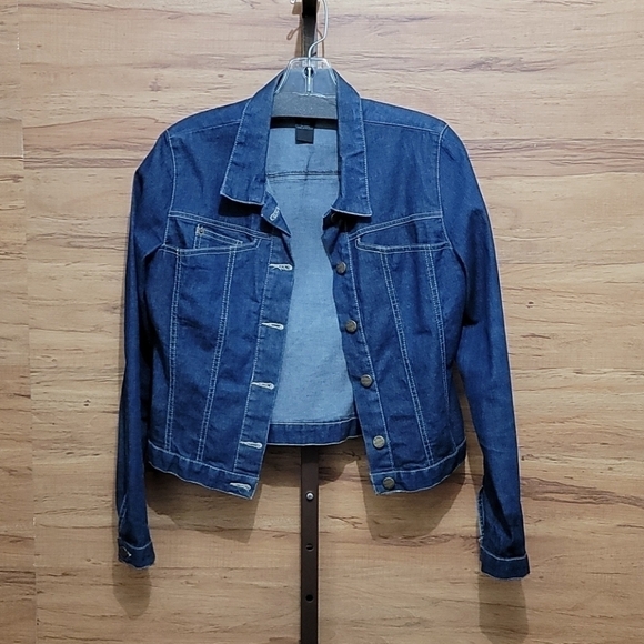 BCBG Jackets & Blazers - BCBG jean jacket size S